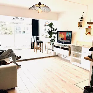  Appartement Le Sud Et Piscine France